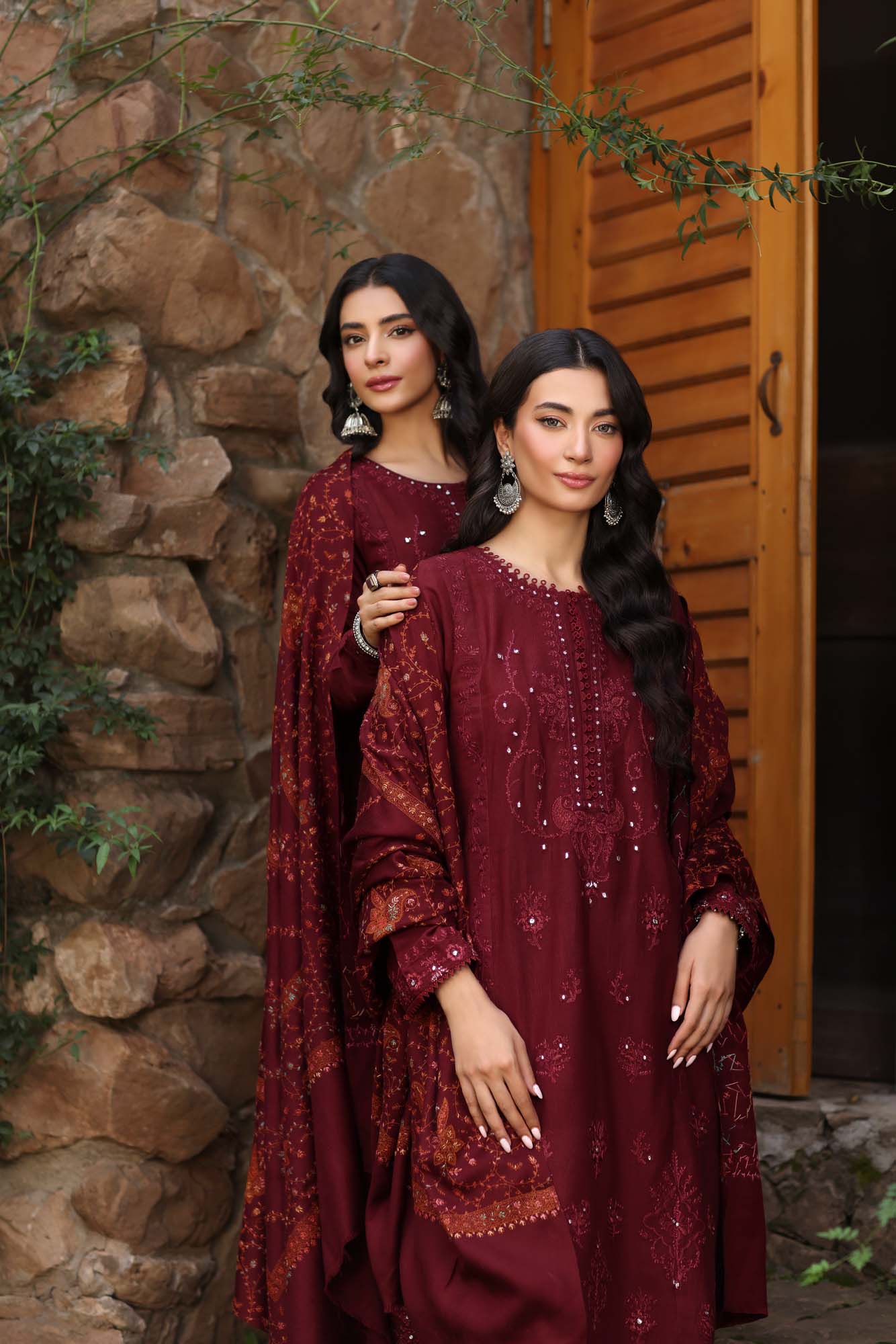 Noor by Sadia Asad Suzaanikari Winter Shawl D1