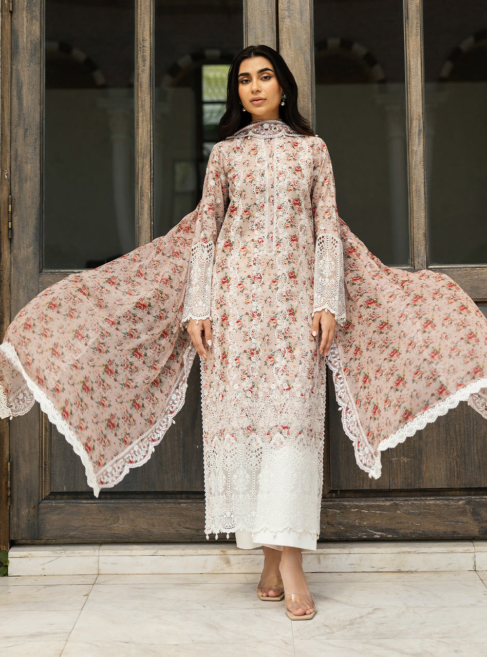 Zainab Chottani Lamia '25