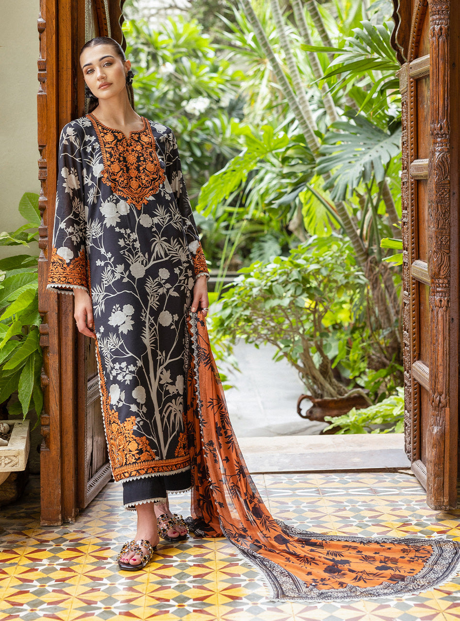 Zainab Chottani Efra