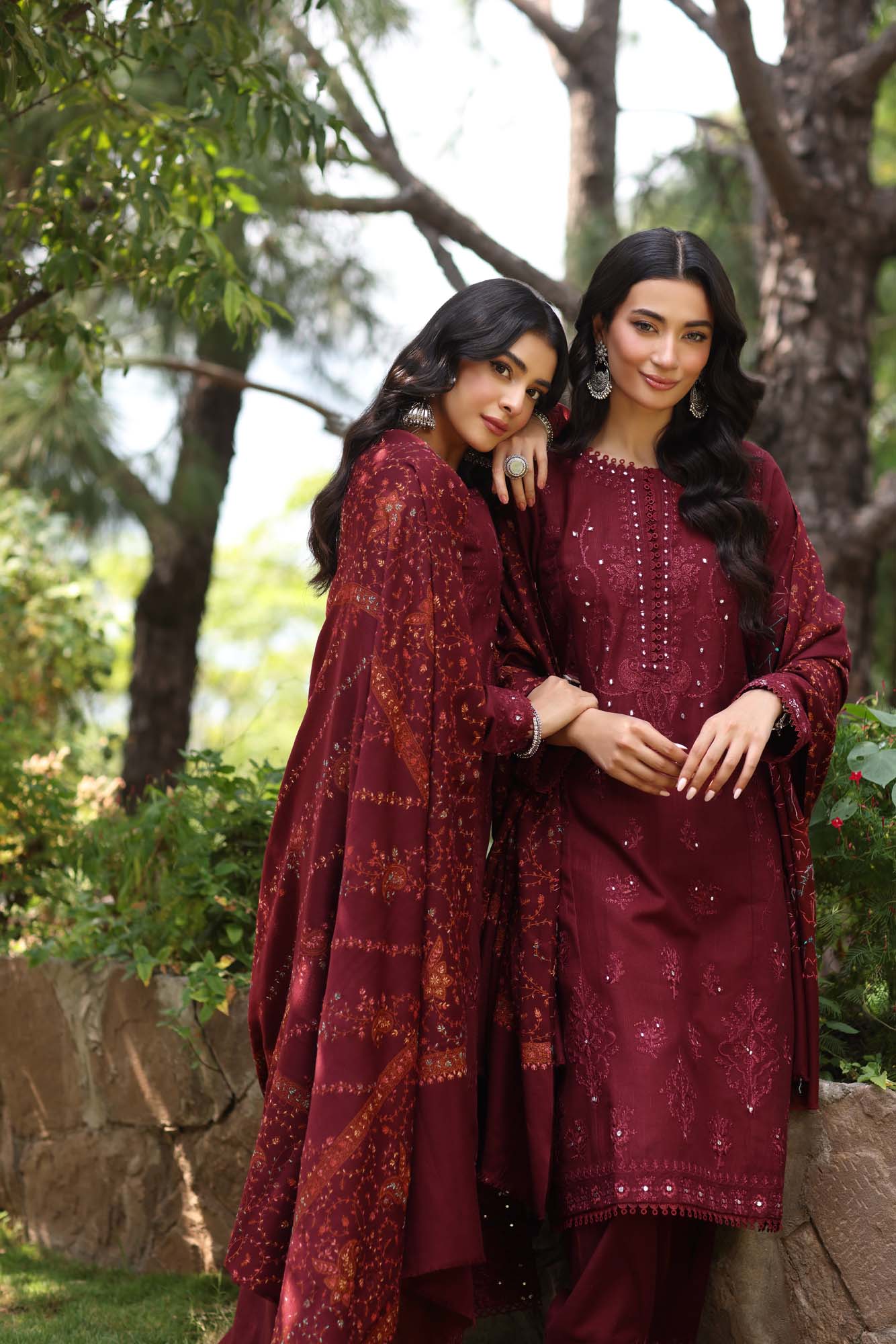 Noor by Sadia Asad Suzaanikari Winter Shawl D1