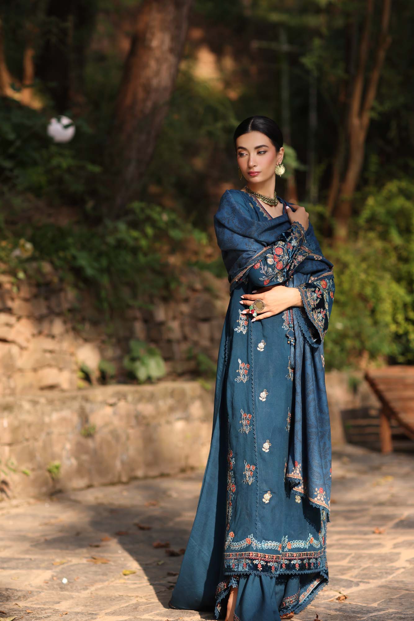 Noor by Sadia Asad Suzaanikari Winter Shawl D8