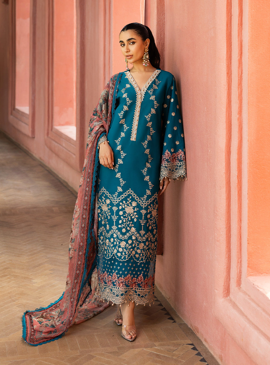 Zainab Chottani Izrah '25